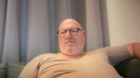 Mark online show from 12/19/24, 08:23