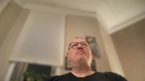 Mark online show from 02/15/25, 08:01