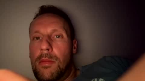 Snapshot of mark__39 chatting on 10/24/25, 09:00 Mark online show from 10/24/25, 09:00