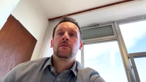 Snapshot of mark__39 chatting on 11/17/25, 11:27 Mark online show from 11/17/25, 11:27