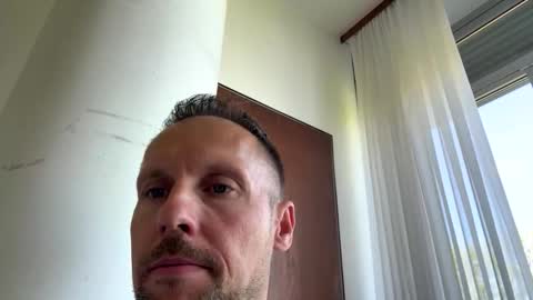 Mark online show from 04/23/26, 11:31