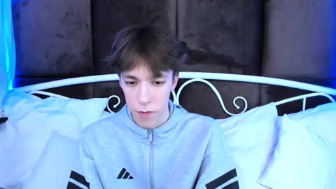 Mark online show from 11/15/25, 02:57