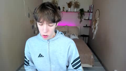 Mark online show from 03/01/26, 11:01