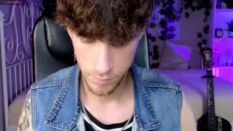 mark_caron online show from 10/12/25, 08:08