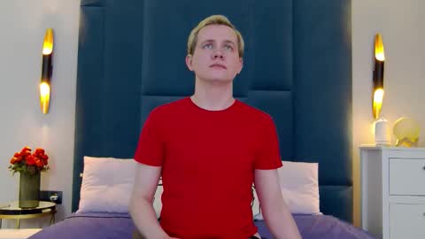 Mark online show from 04/08/26, 04:12