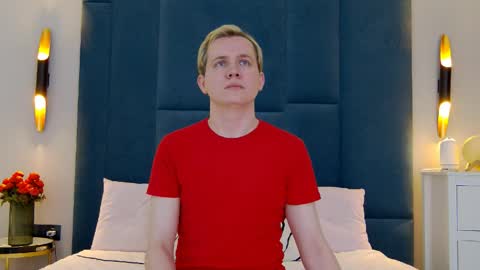 Mark online show from 04/11/26, 02:27