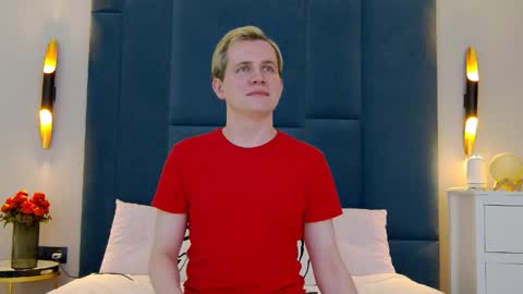 Mark online show from 04/11/26, 07:45