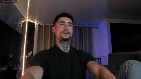 Snapshot of mark_kamper chatting on 10/31/25, 12:33 mark kamper online show from 10/31/25, 12:33