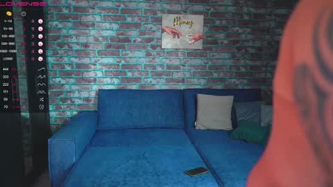 Mark online show from 02/10/25, 07:15