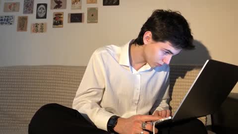 Mark online show from 10/17/25, 09:34