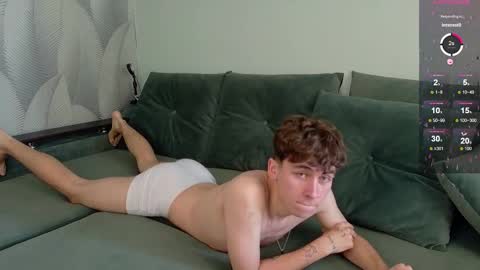 Snapshot of mark_safr chatting on 09/20/25, 06:25 Mark online show from 09/20/25, 06:25