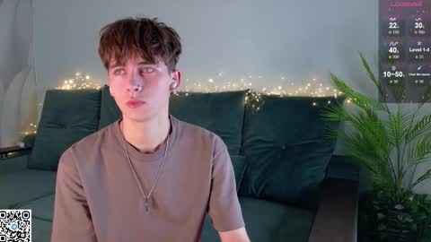 Snapshot of mark_safr chatting on 09/29/25, 05:01 Mark online show from 09/29/25, 05:01