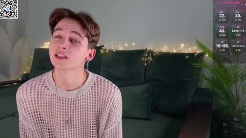 Snapshot of mark_safr chatting on 10/01/25, 03:51 Mark online show from 10/01/25, 03:51