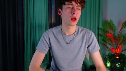 Mark online show from 04/07/26, 12:49