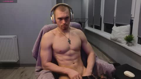 Mark online show from 01/11/25, 03:42