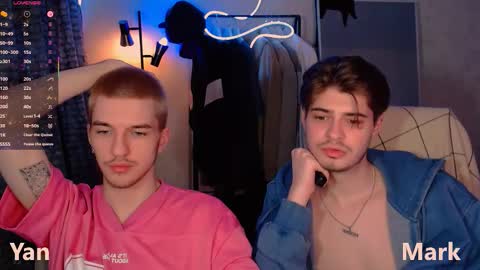 Snapshot of mark_sun chatting on 11/20/25, 06:29 Mark online show from 11/20/25, 06:29