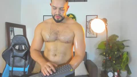 mark_x23 online show from 12/14/25, 01:55