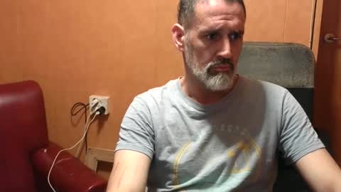 Snapshot of markbcnx chatting on 10/24/25, 10:17 markbcnx online show from 10/24/25, 10:17