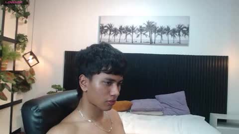 markbowie online show from 11/30/25, 12:14