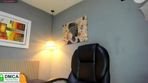 markbowie online show from 07/10/26, 08:22