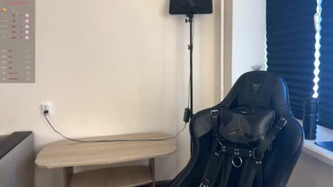 Mark online show from 09/13/25, 12:49