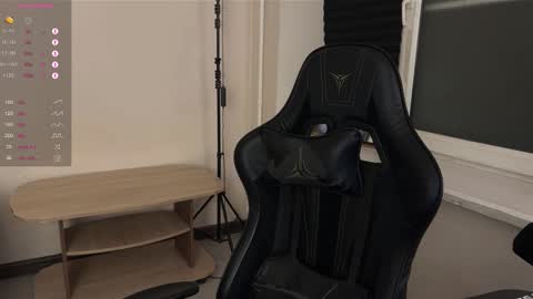 Mark online show from 03/04/26, 03:23