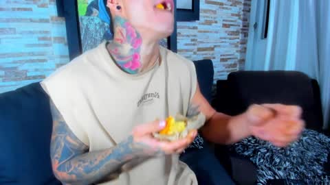 Sebastian online show from 01/25/25, 02:37