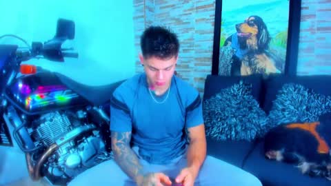 Sebastian online show from 02/09/25, 07:09