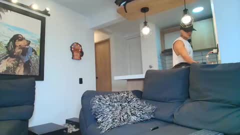 Sebastian online show from 09/10/25, 10:32