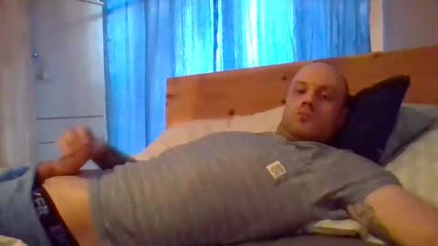 markus_7 online show from 02/10/25, 01:44