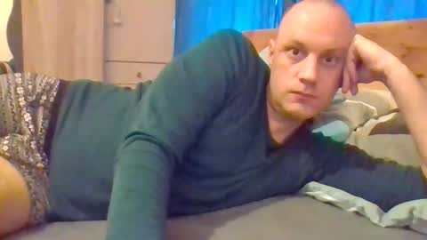 markus_7 online show from 10/03/25, 06:43