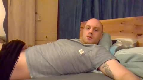 markus_7 online show from 10/12/25, 09:14