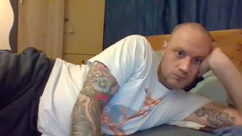 markus_7 online show from 11/02/25, 06:21