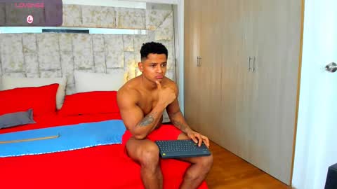 Snapshot of markustheroy chatting on 09/16/25, 10:44 Legal online show from 09/16/25, 10:44