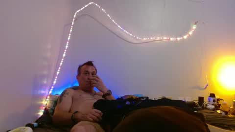 markymark101825061 online show from 02/08/25, 05:29