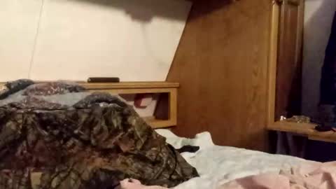 markymark101825061 online show from 01/15/26, 01:54