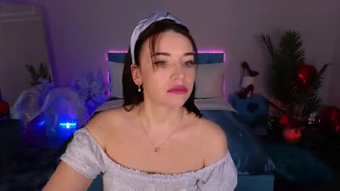 MarlaDewis online show from 02/15/26, 05:31