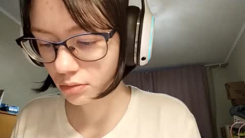 Snapshot of marlamirra chatting on 11/24/25, 12:27 Serena online show from 11/24/25, 12:27