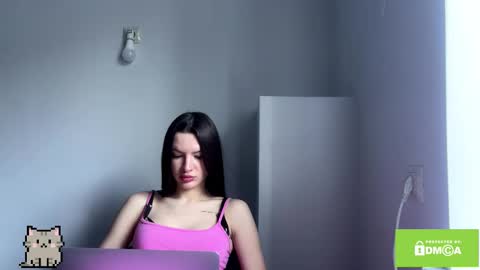 Snapshot of marlamirra chatting on 12/17/25, 11:33 Serena online show from 12/17/25, 11:33