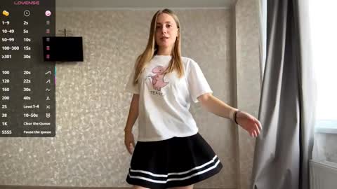 Olivia online show from 09/16/25, 02:07