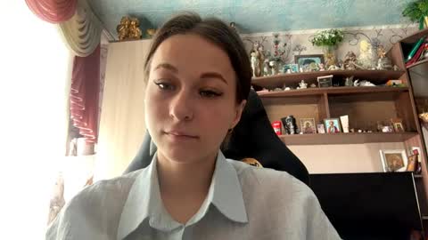 Lena online show from 06/01/26, 06:04