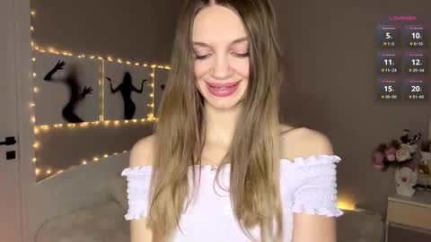 Maja online show from 12/22/25, 11:07