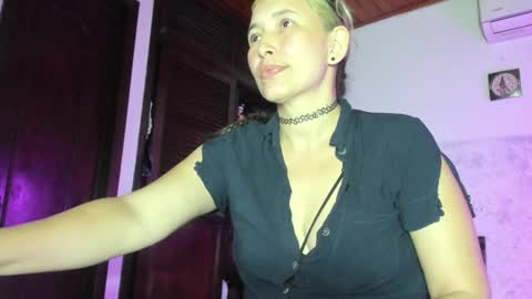 marly online show from 10/19/25, 02:23