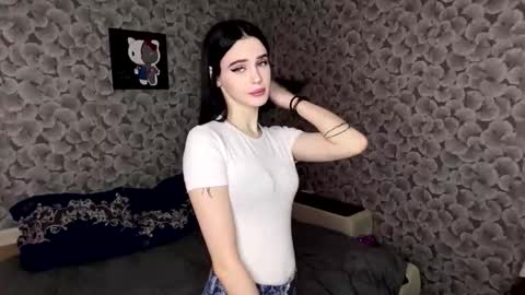 Eva online show from 03/12/26, 06:52