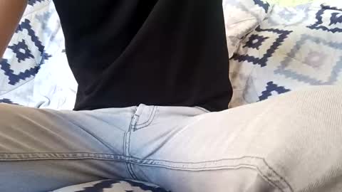 Snapshot of marocreda33 chatting on 09/14/25, 04:17 marocreda33 online show from 09/14/25, 04:17