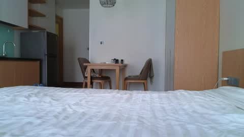 Mary online show from 04/15/26, 01:01