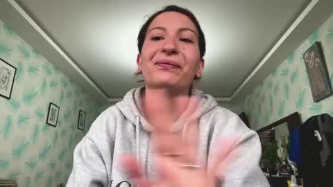 marquitacapozzoli online show from 04/25/26, 01:03