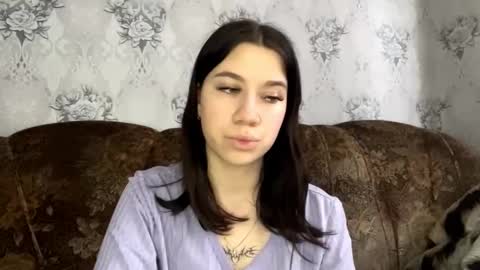 Giulia online show from 12/14/25, 09:03