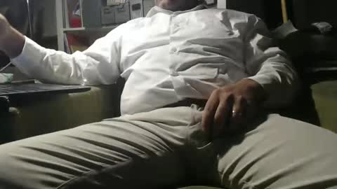 only fans marrieddad19751975 online show from 02/19/25, 04:01