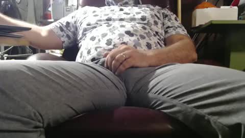 only fans marrieddad19751975 online show from 09/15/25, 02:11